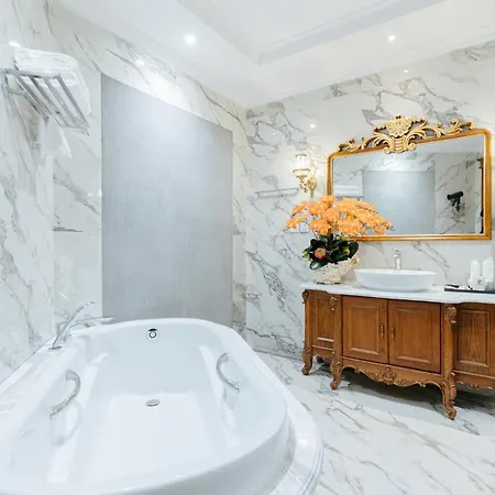 Luxe Paradise Suite Hotel Trich Sai Hanoi Exterior photo