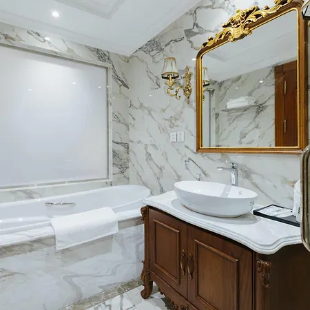 Luxe Paradise Suite Hotel Trich Sai Hanoi Exterior photo